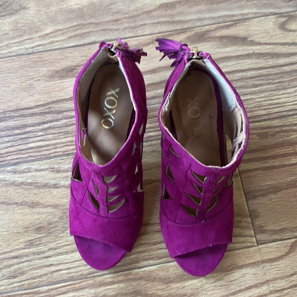 SOLD!!! XOXO Woman’s Charisma Pink Cut-Out Heels - Picture 4 of 6